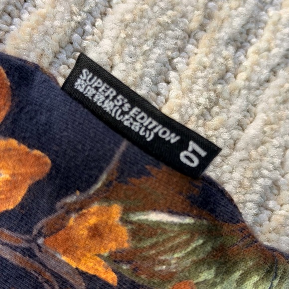 Great Condition Superdry Super 5s Short Sleeve T-Shirt - Picture 5 of 7